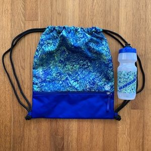 2019 Lululemon Seawheeze bag and bottle bundle